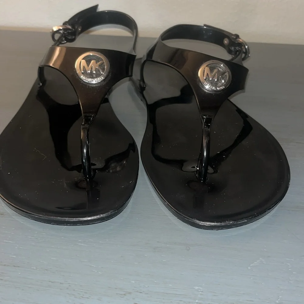 Michael Kors Black Lillie PVC Jelly Thong Sandals Womens Size 8 Big Silver MK